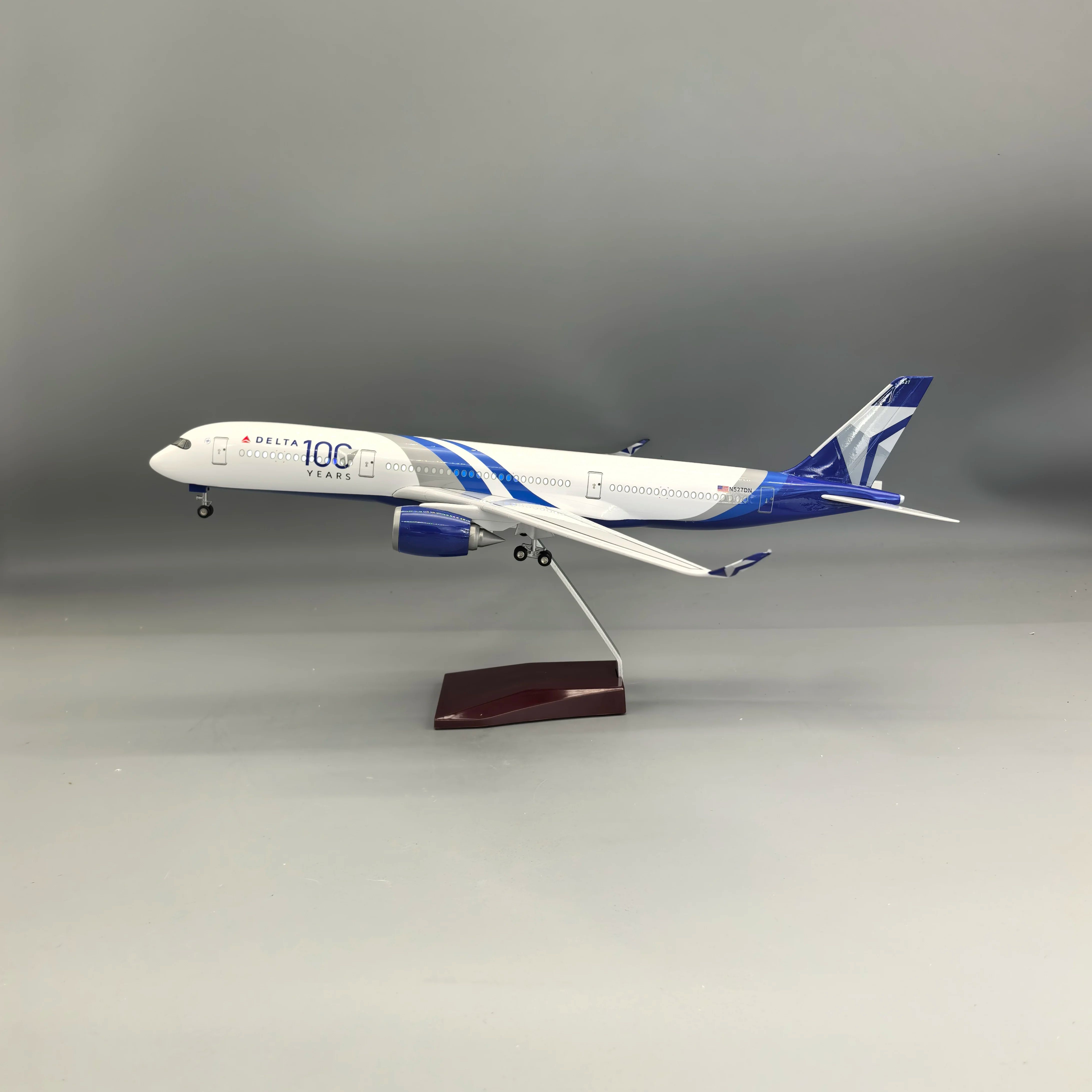 Kids Education App - 1/142 scale aircraft Delta A350 Airways